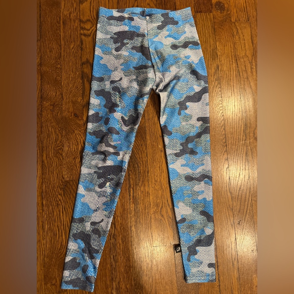 Terez Kids Blue and Gray Camo Leggings
